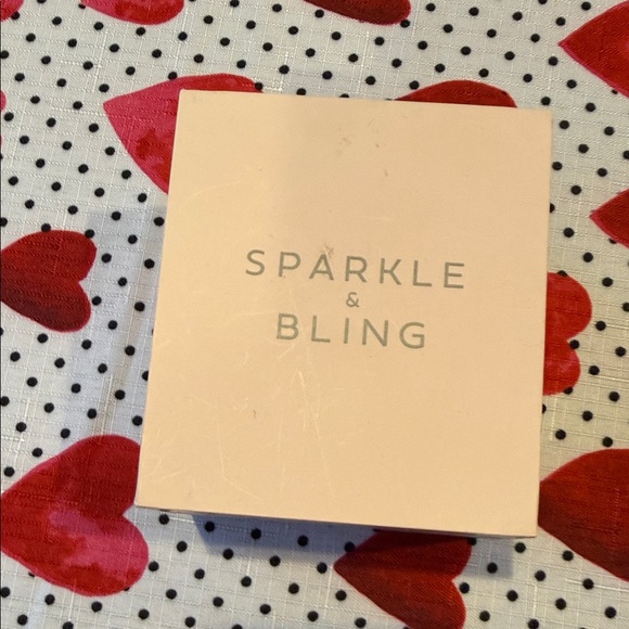 Woman’s wrap Bracelet sparkle NEW - Picture 4 of 4